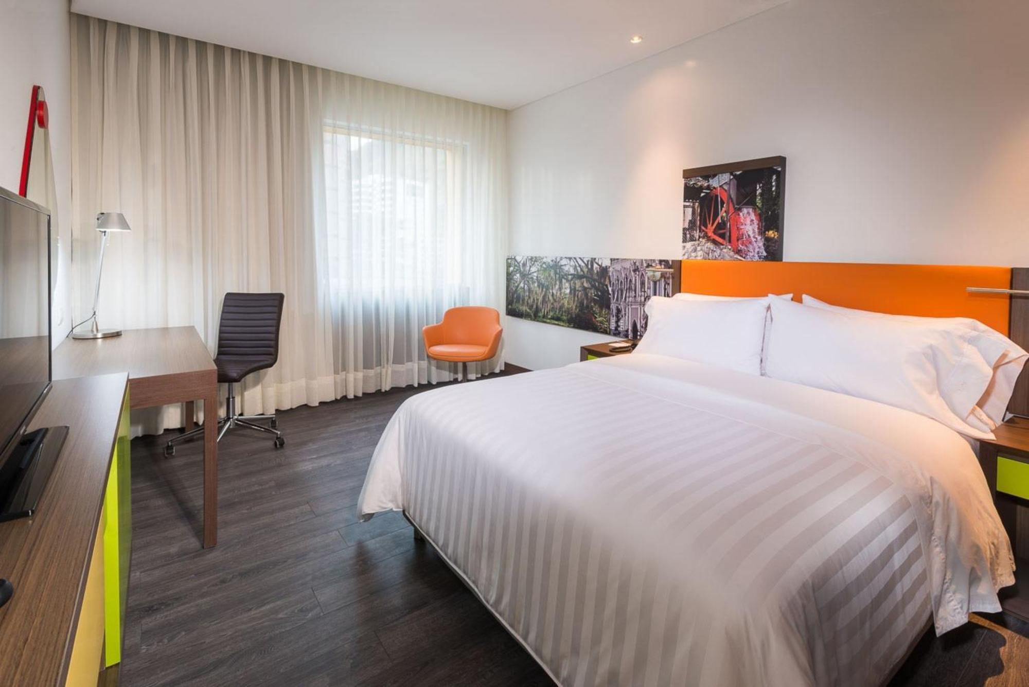 Hampton By Hilton Cali Hotel Exterior foto